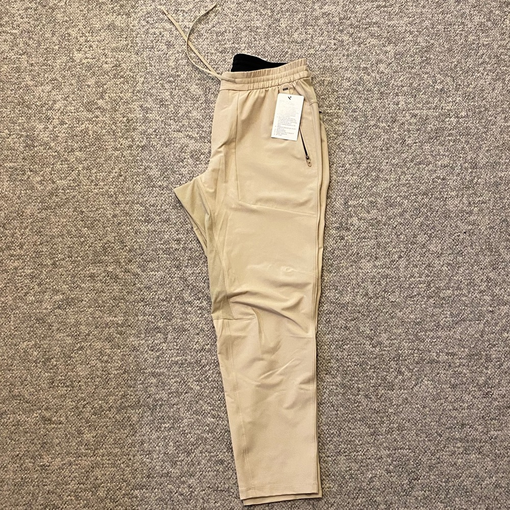 Lululemon - License To Train Pant - BRAND NEW WITH TAG